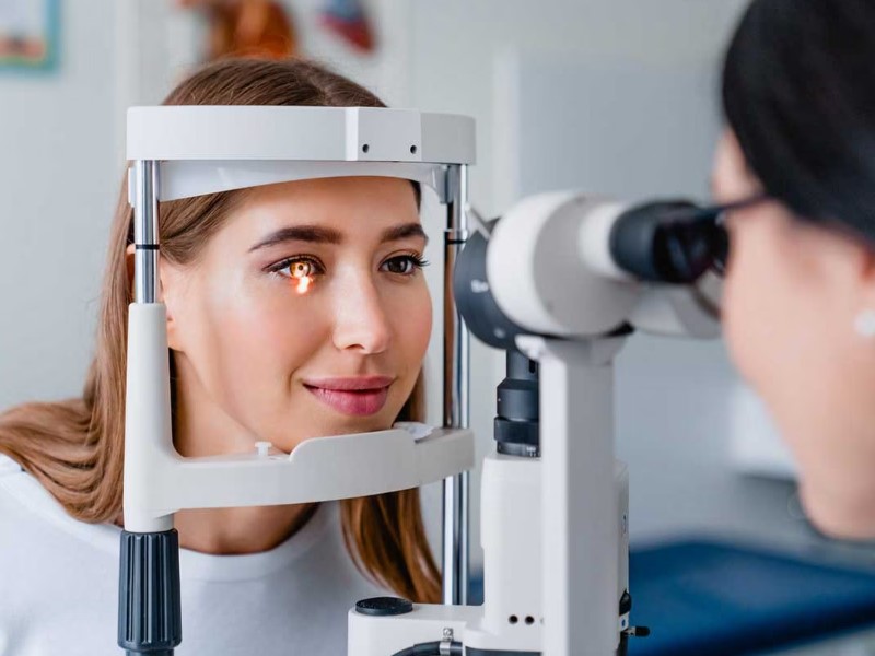 Pregled vida kako bi vam pogledali u oči i procijenili njihovo zdravlje.