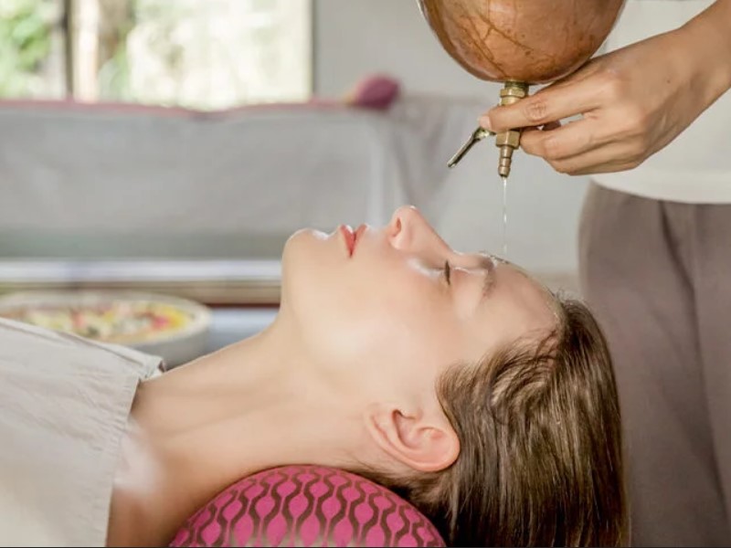 Tretmani Ayurvede u termama Shirodhara